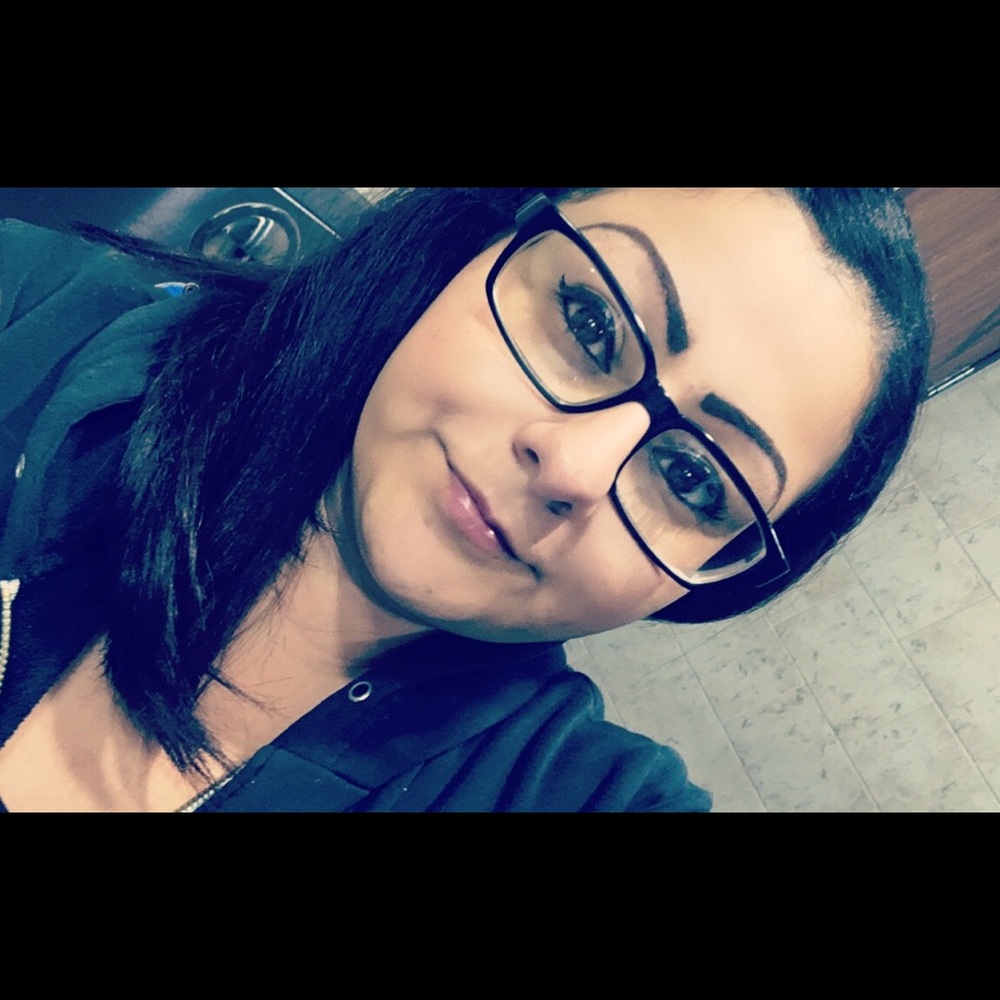 Meet your Posher, Celeste